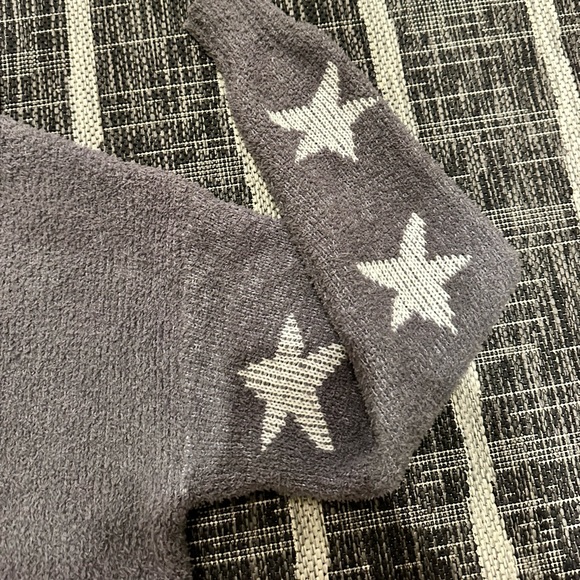 MACARON medium fleece gray with stars fleece hoodie - Picture 6 of 7